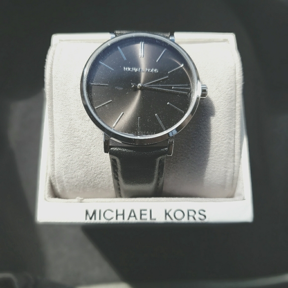 Michael Kors Men's Watch - Picture 1 of 3